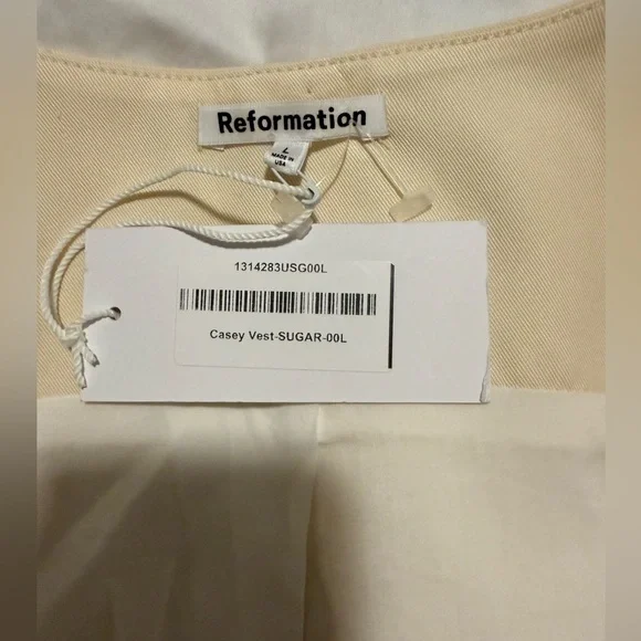 NWT - Reformation Casey Vest in Sugar Cream Size Large - Picture 4 of 6